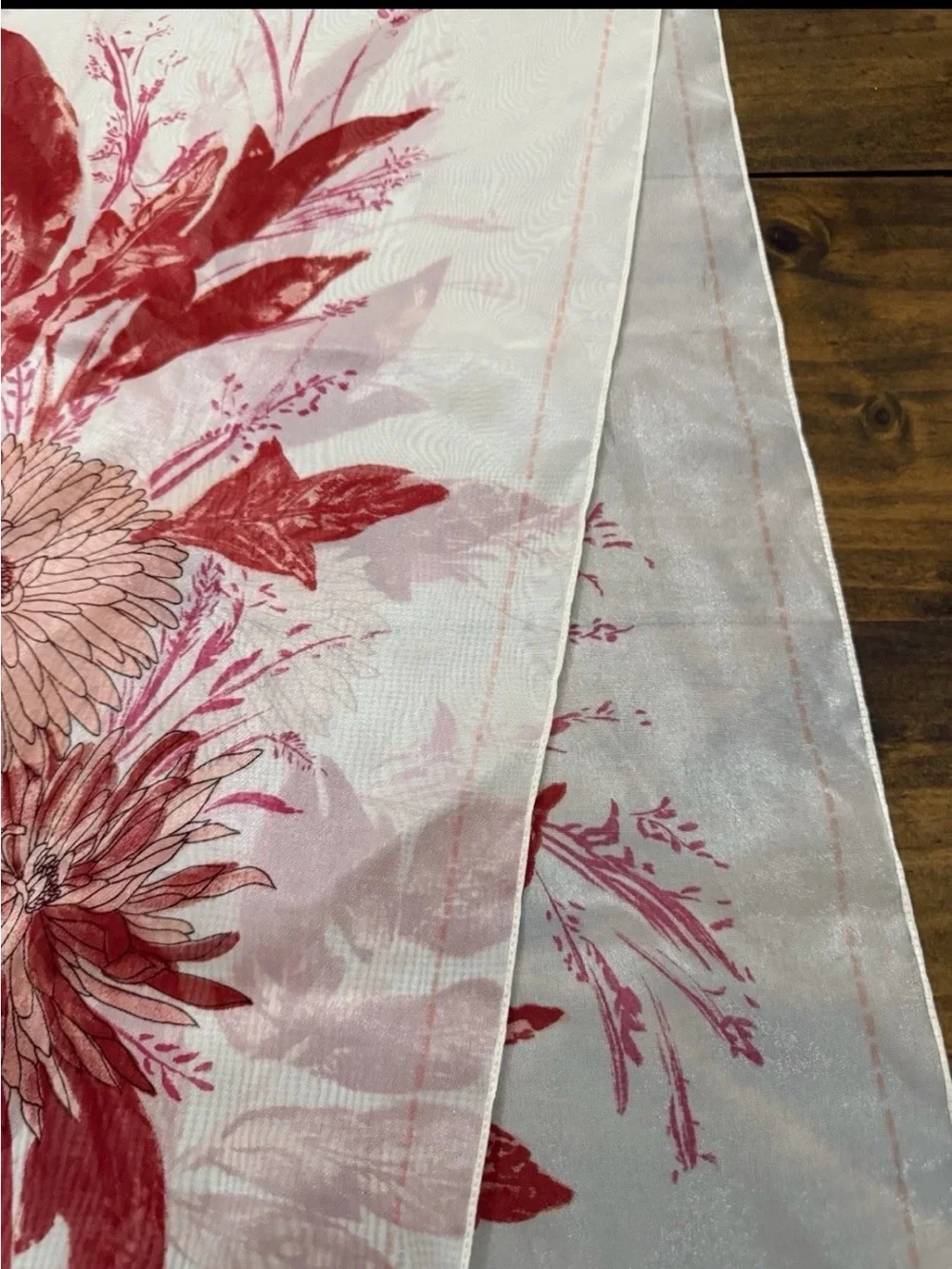 Jones New York Floral Scarf 🧣